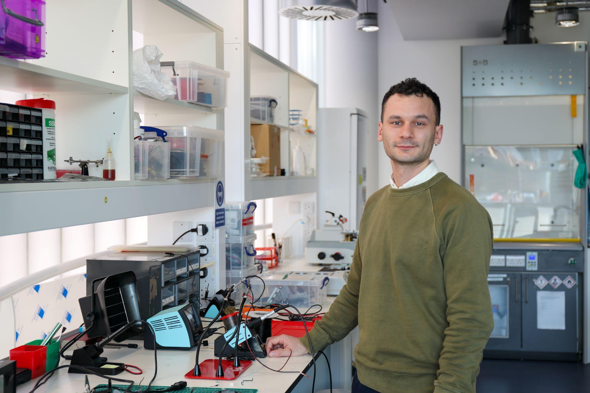 Oliver Gauld in the laboratory