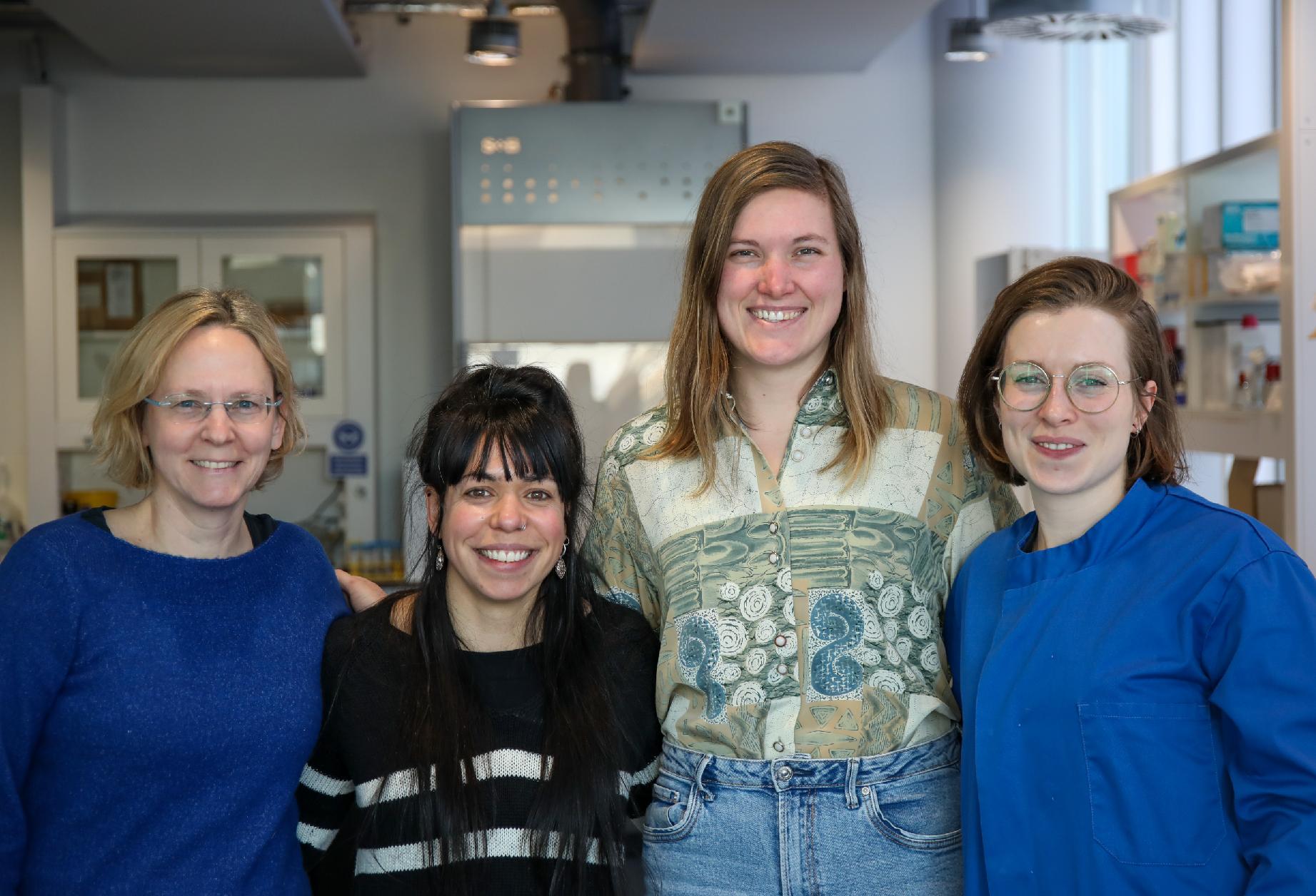 Scientists stood in the lab - Sonja Hofer, Sara Mederos, Nicole Vissers and Patty Blakely
