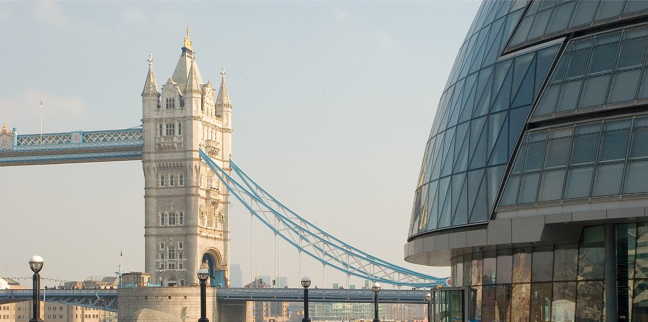 Photo of the Tower Bridge from the UCL image store 